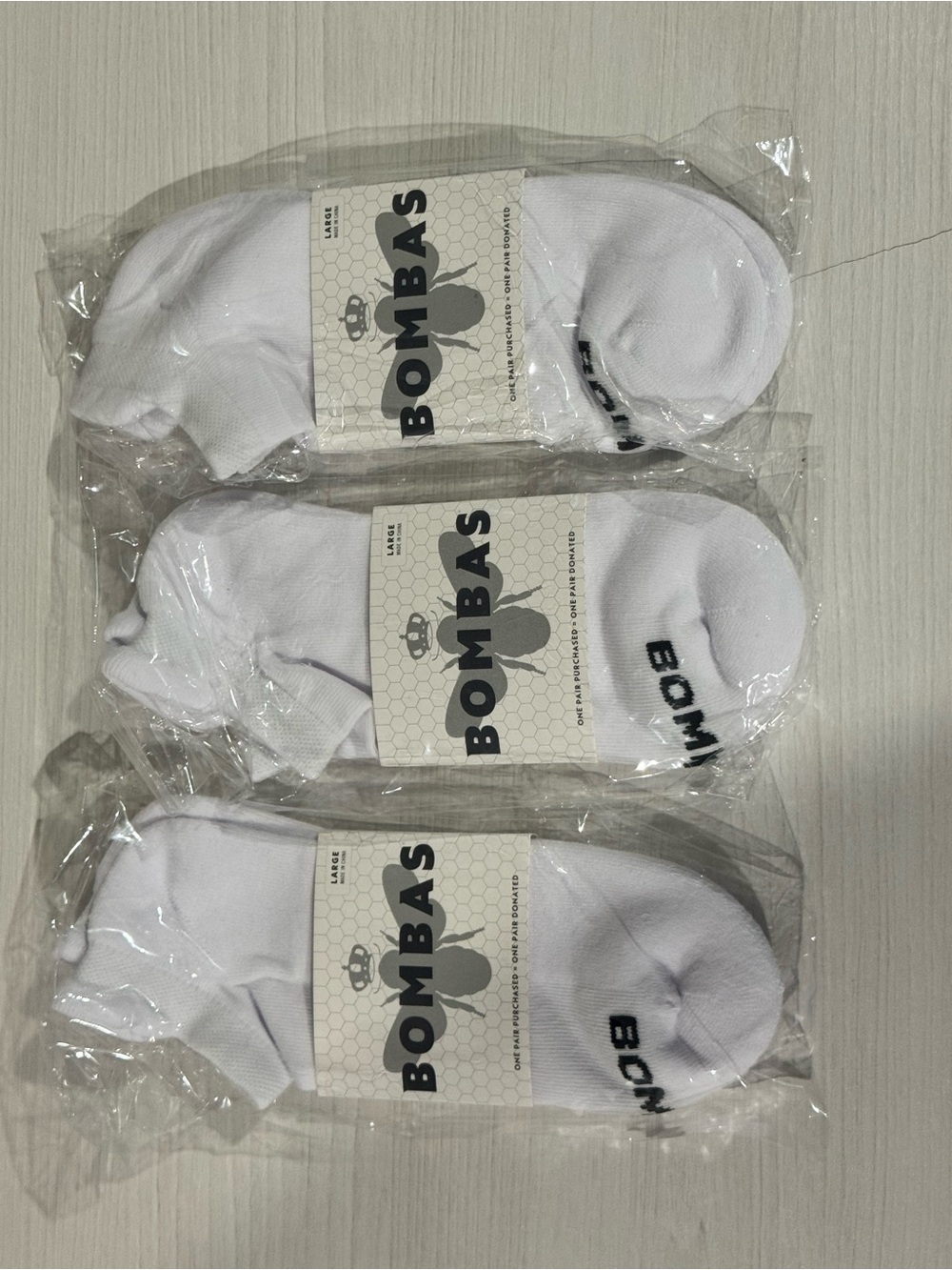Bombas Unisex Men's Ankle white Athletic Socks - 3 Pairs